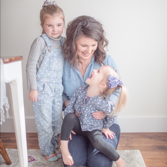 Meet your Posher, Shelby - Picture 1 of 1